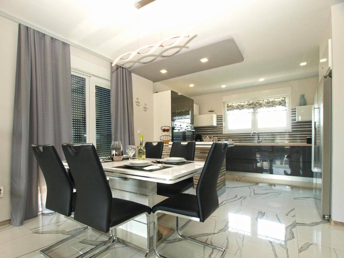 Villa Monteci 2052 Galižana Εξωτερικό φωτογραφία